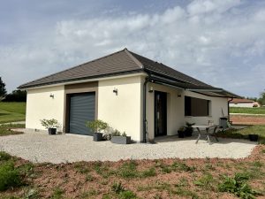 Maison contemporaine 4 pans – Maîtrise d’œuvre Immo Conceptions – Haute-Saône