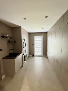 Cellier équipé contemporain – construction maison individuelle Lure Luxeuil